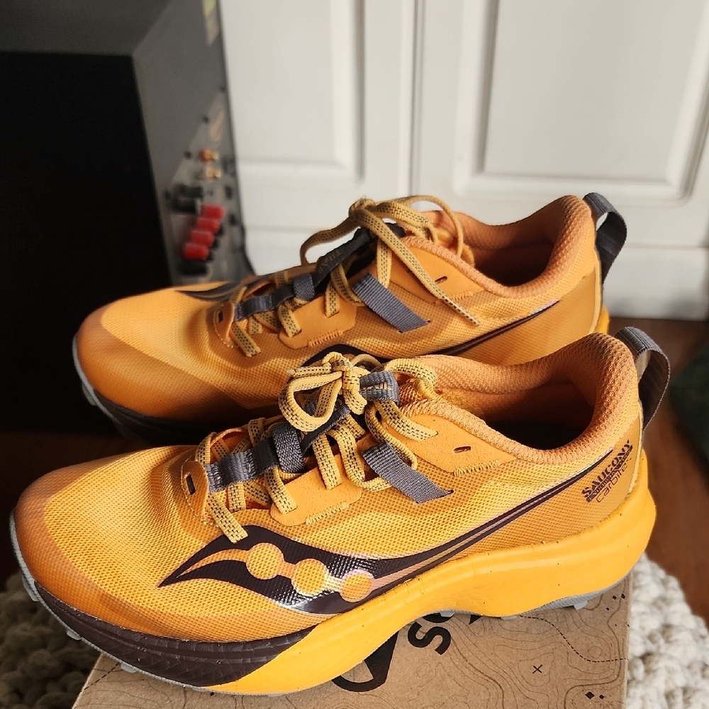 Saucony Ladies Endorphin Edge Worn Once